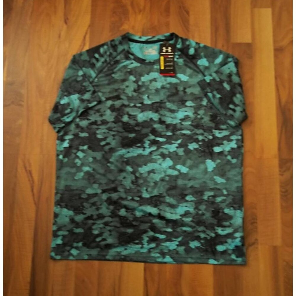 NWT Under Armour® Printed Loose Fit Short Sleeve T-Shirt Size Large